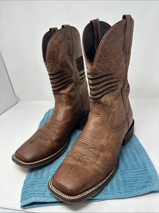 Ariat Other - Ariat Boots Size 9D